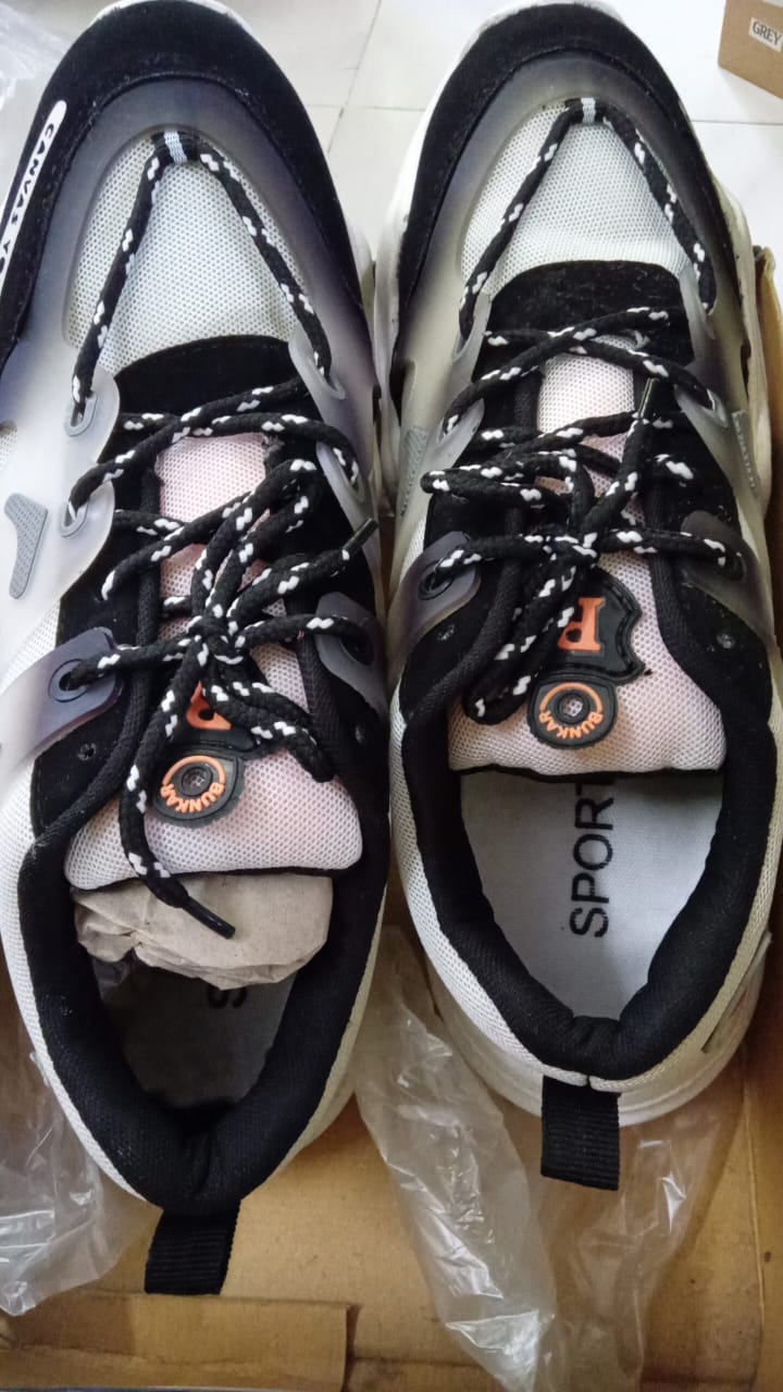 Shoes_9_Black & White_1